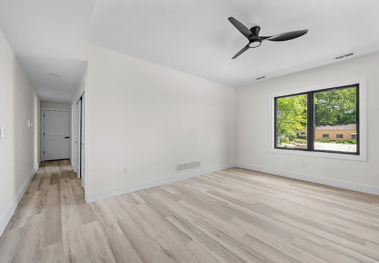 1295 Holmden Ave #2 — Photo 7
