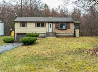 20 Pine Ridge Dr, Leicester, MA 01524