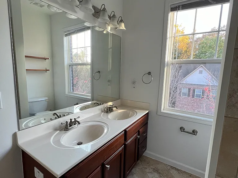 5867 Norfolk Chase Rd — Photo 17