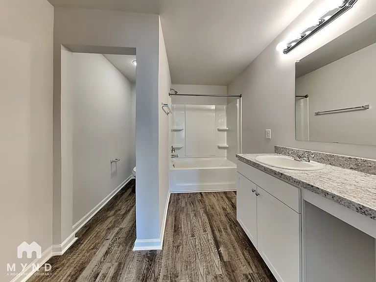 12384 Waterbury Dr — Photo 10