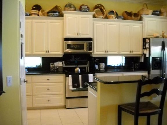 2nd image of 2545 Laurel Glen Dr