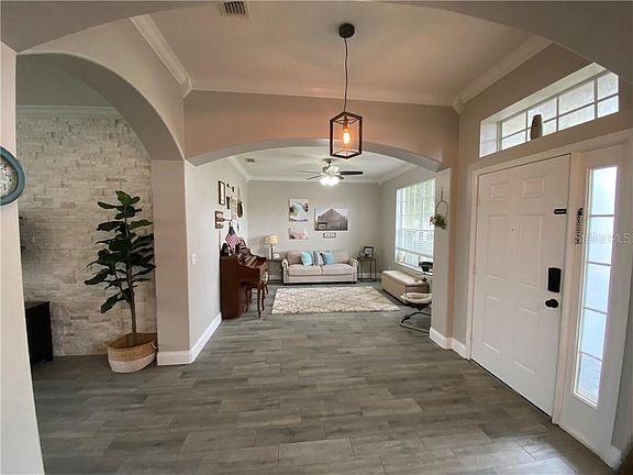 4th image of 2644 Greenwillow Dr