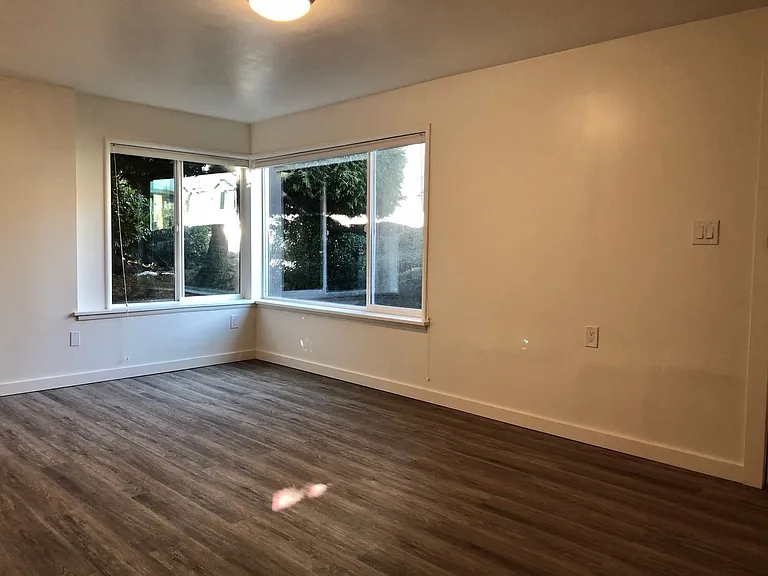 JF- 2200 E. Terrace St. — Photo 3
