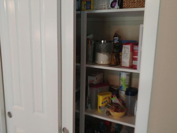 5th image of 9229 Fairhill Dr NE
