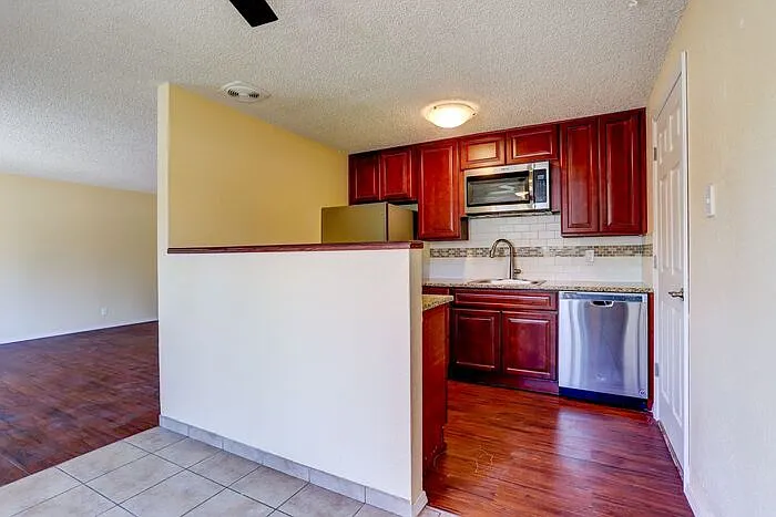 4811 SE Boardman Ave #18 — Photo 7