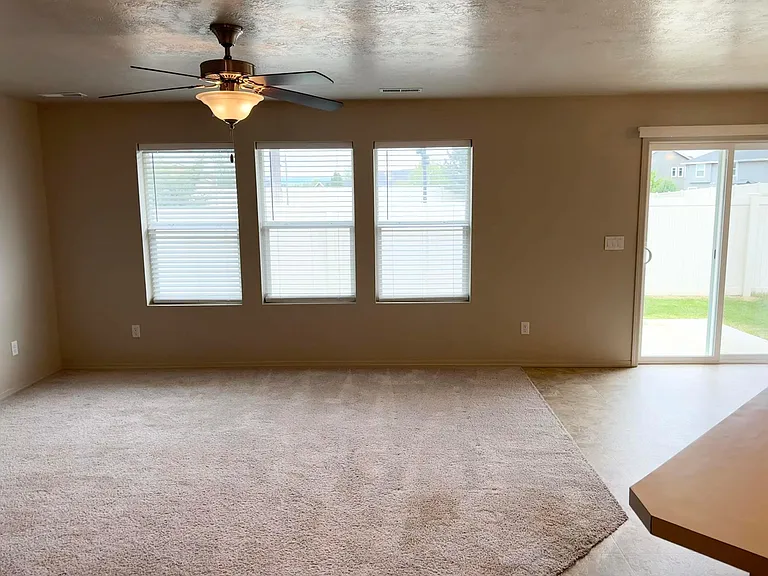 4708 N Alester Ave — Photo 25
