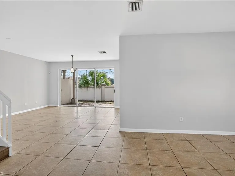 Ambrosia Ln — Photo 2