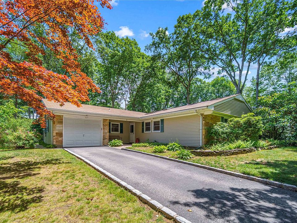 41 Sycamore Circle, Stony Brook, NY 11790 Zillow