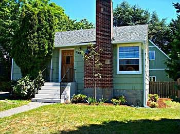 1st image of 15824 5th Ave NE