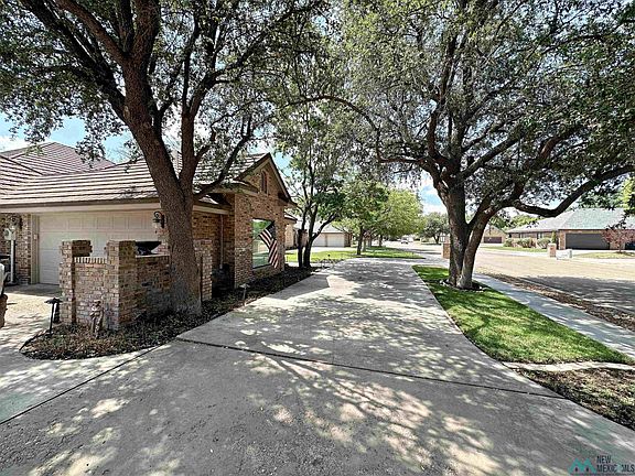 2nd image of 2009 Brazos St