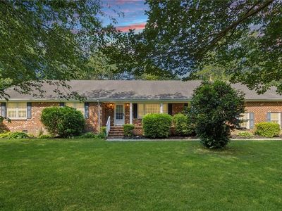 829 Prince Phillip Dr, Virginia Beach, VA, 23452