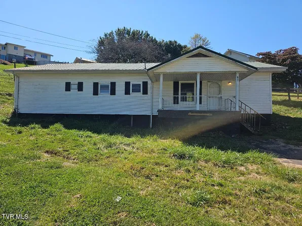 97 Middle Ave, Cleveland, VA 24225