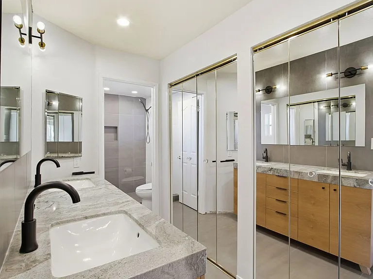 6137 Banner Dr — Photo 42
