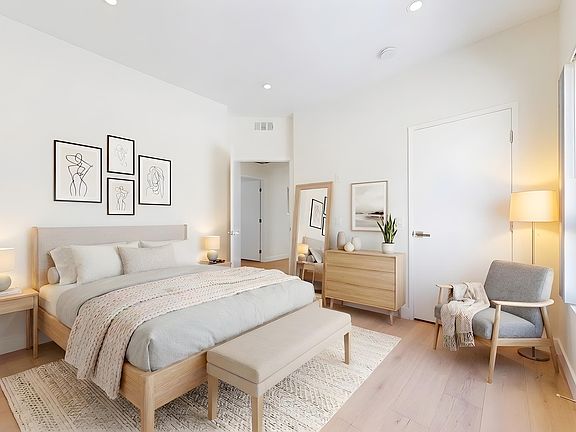 5th image of 2660 2nd St APT 3