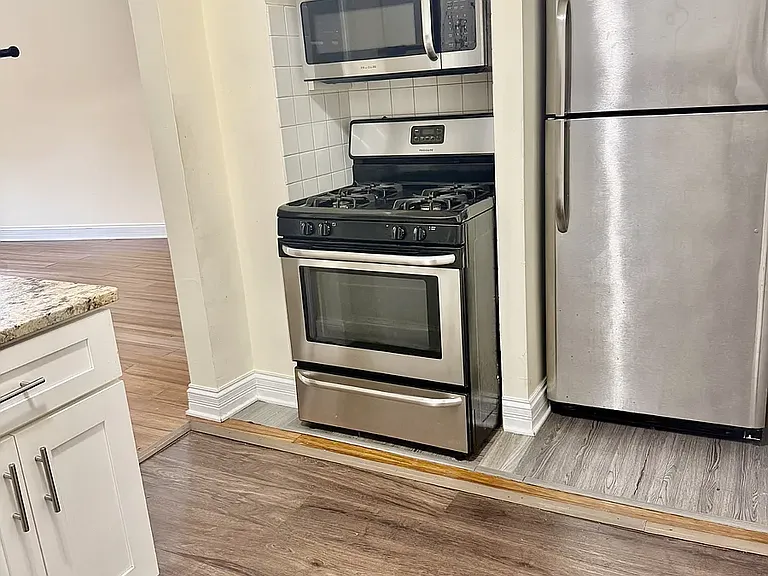 3400 W Carmen Ave #G — Photo 6