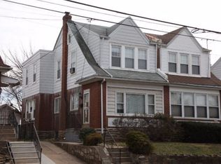 6811 Oakley St, Philadelphia, PA 19111