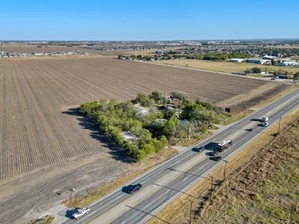 3465 N STATE HIGHWAY 46, Seguin, TX 78155