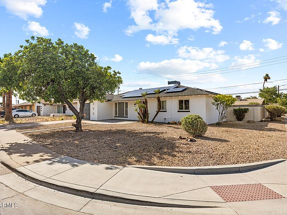 2nd image of 2502 W DAHLIA Drive