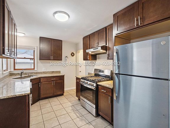3rd image of 17441 Olympia St