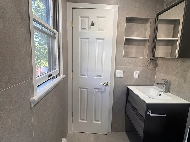 57 Spring Valley Ave — Photo 3