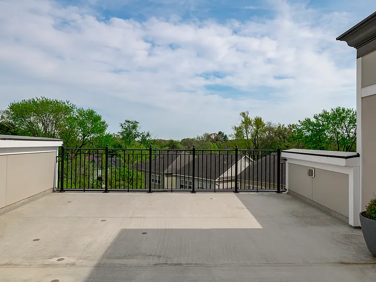 89 Southgate Ave — Photo 18