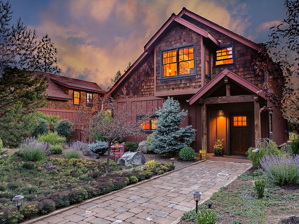 1st image of 16900 Treeland Ct