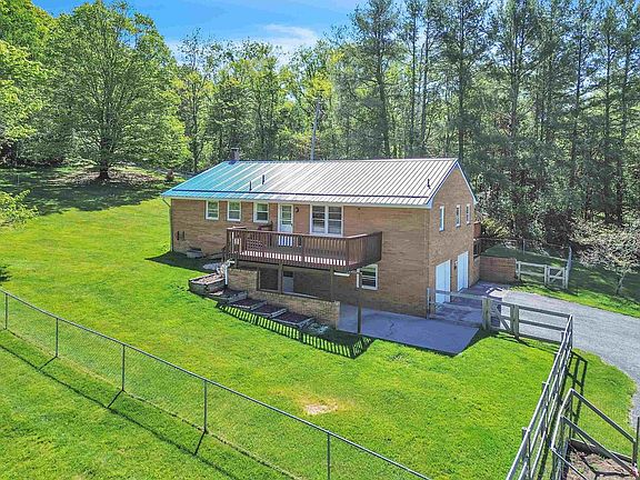 2nd image of 1022 Opal Ln