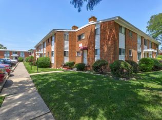 Lorraine Manor, Warren, MI 48093