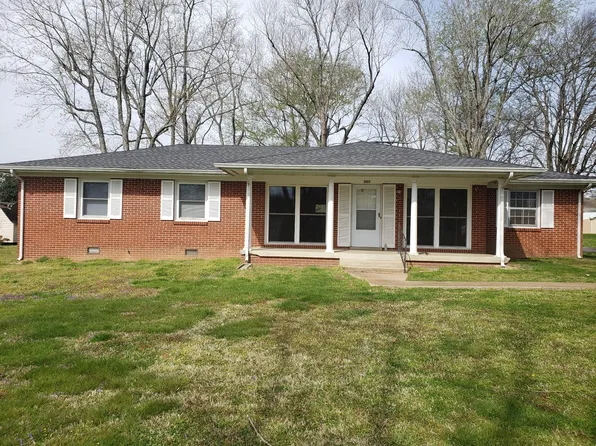 207 N Mulberry St, Cornersville, TN 37047