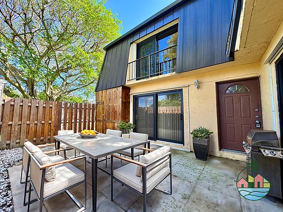 5th image of 2420 Waterside Drive #17b