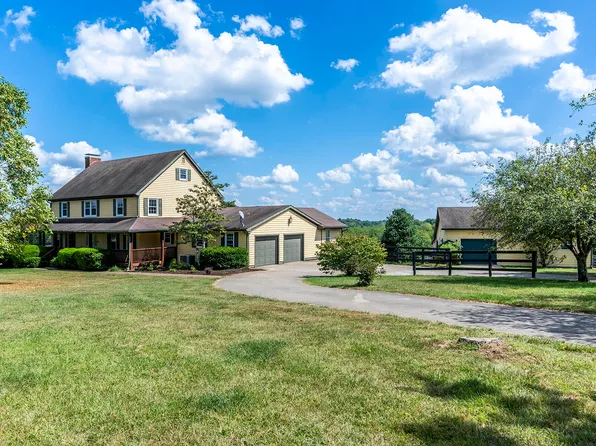 3100 Raven Creek Dr, Lexington, KY 40515