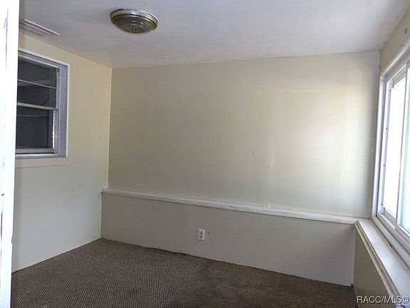 2nd image of 27 E Lemon St