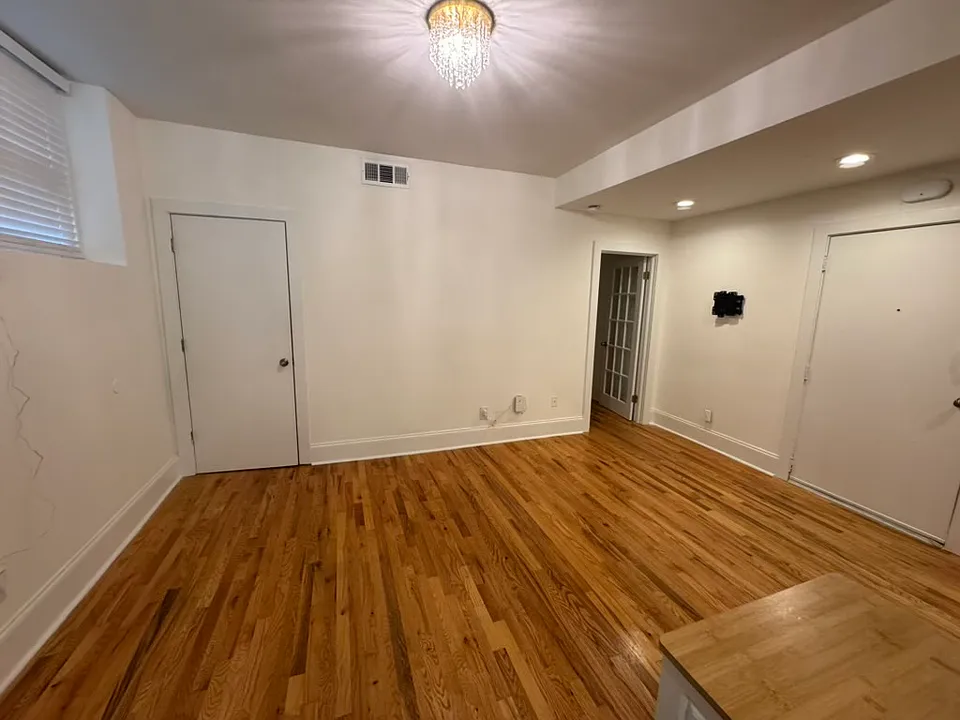 741 Frederica St NE #25