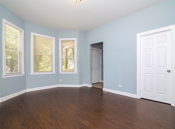 5th image of 5753 S Loomis Blvd
