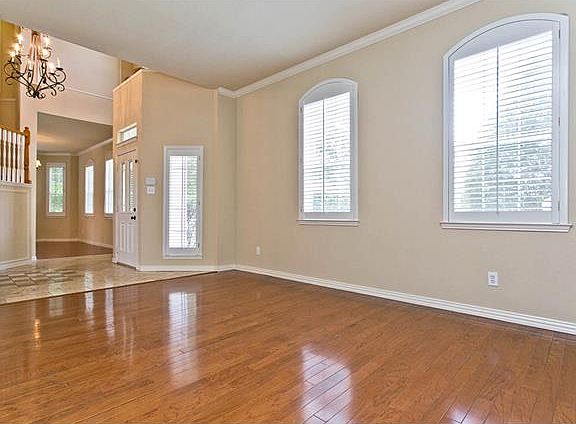 5th image of 2436 Hopkins Dr