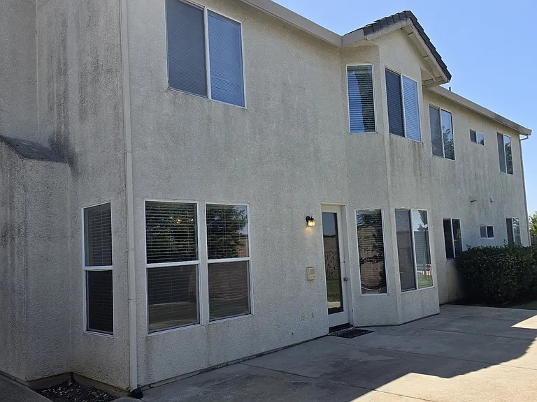 2400 Snowy Egret Ct — Photo 32