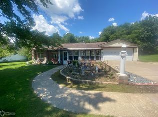 1818 Lucas Ave, Burlington, IA 52601