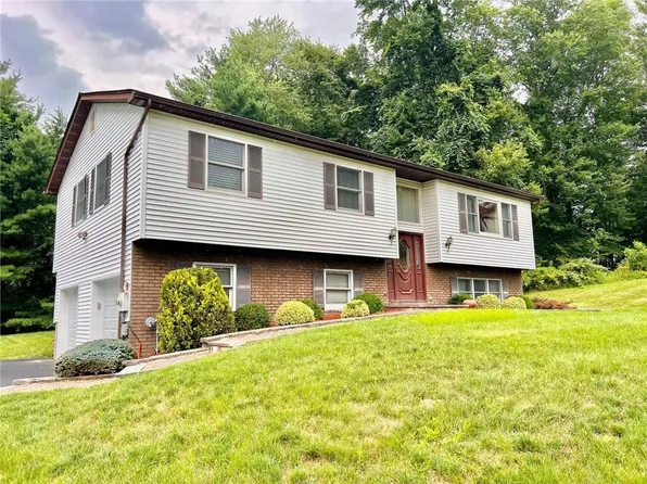 19 Lowerre Place, Valley Cottage, NY 10989