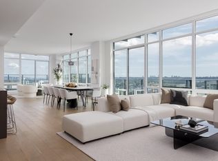 2181 Madison Ave #PENTHOUSE 2, Burnaby, BC V5C0N4