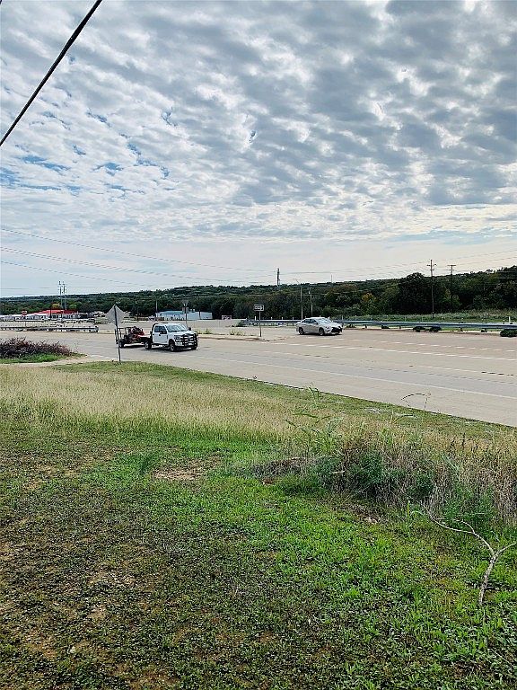 1725 SE Parkway St, Azle, TX 76020 MLS 20457995 Zillow