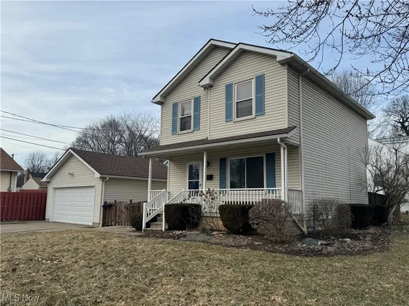 1449 Alton Dr, Akron, OH 44313