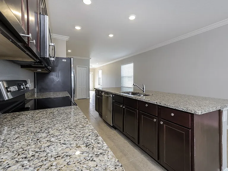 2270 Canyon Breeze Ave — Photo 8