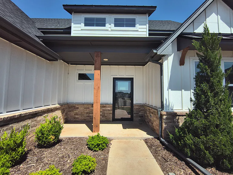 6259 NW 178th Cir — Photo 3