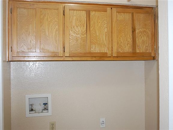5th image of 7723 Westcliff St