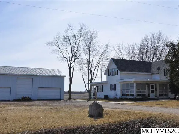 8613 160th St, Swaledale, IA 50477