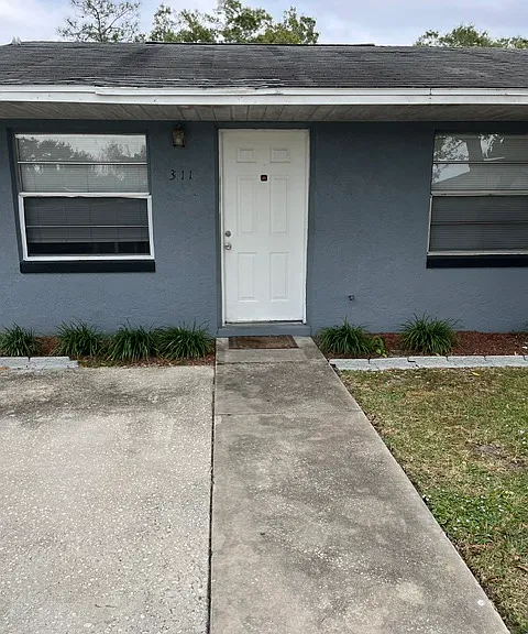 308 E Phoenix St — Photo 5
