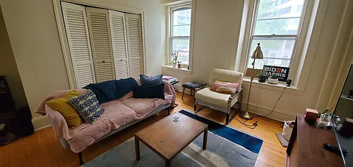2433 Fairmount Ave #B Photo 1
