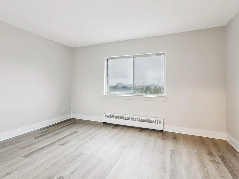 325 Besserer St — Photo 32