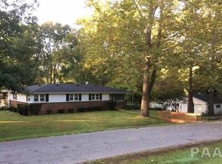 1109 N Randy Dr, East Peoria, IL 61611