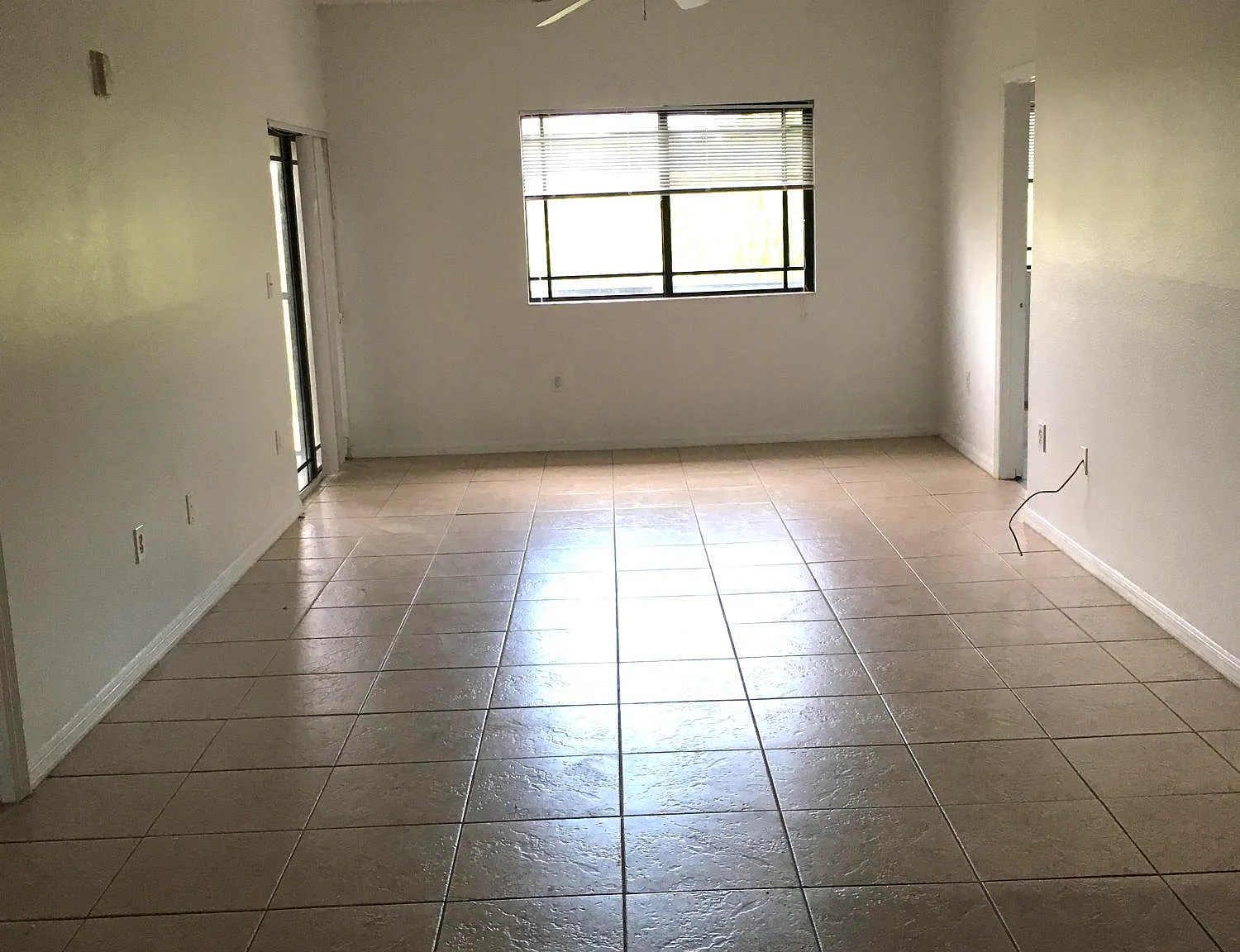 2 bed, 2.0 bath, 1092 sqft, $2,300 — Photo 4